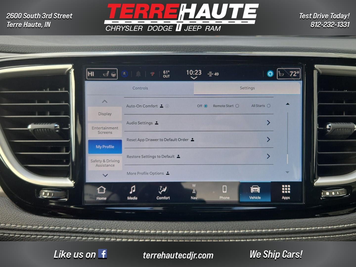 2026 Chrysler Pacifica Select