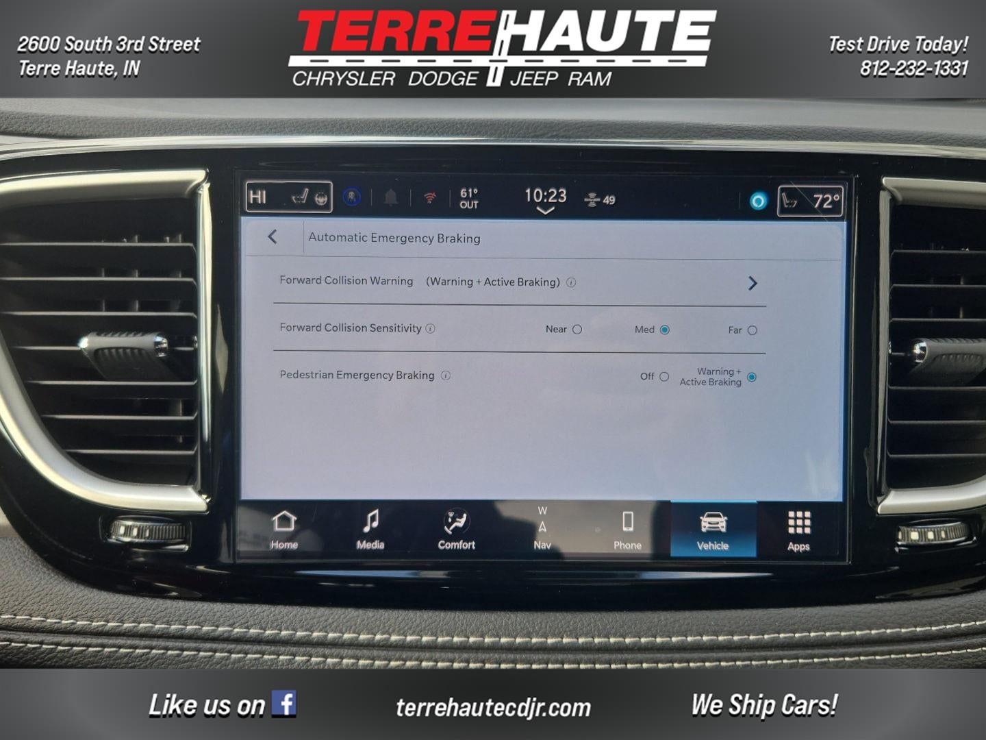 2026 Chrysler Pacifica Select