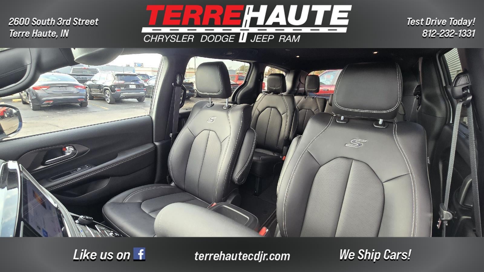 2026 Chrysler Pacifica Select