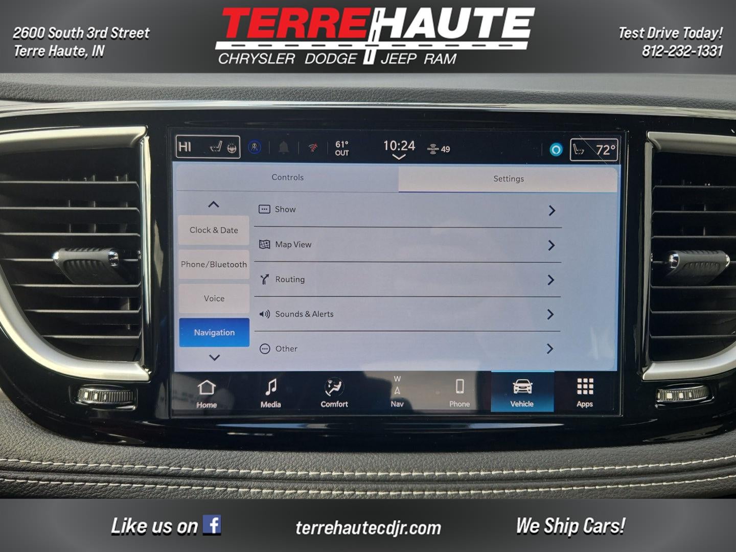 2026 Chrysler Pacifica Select