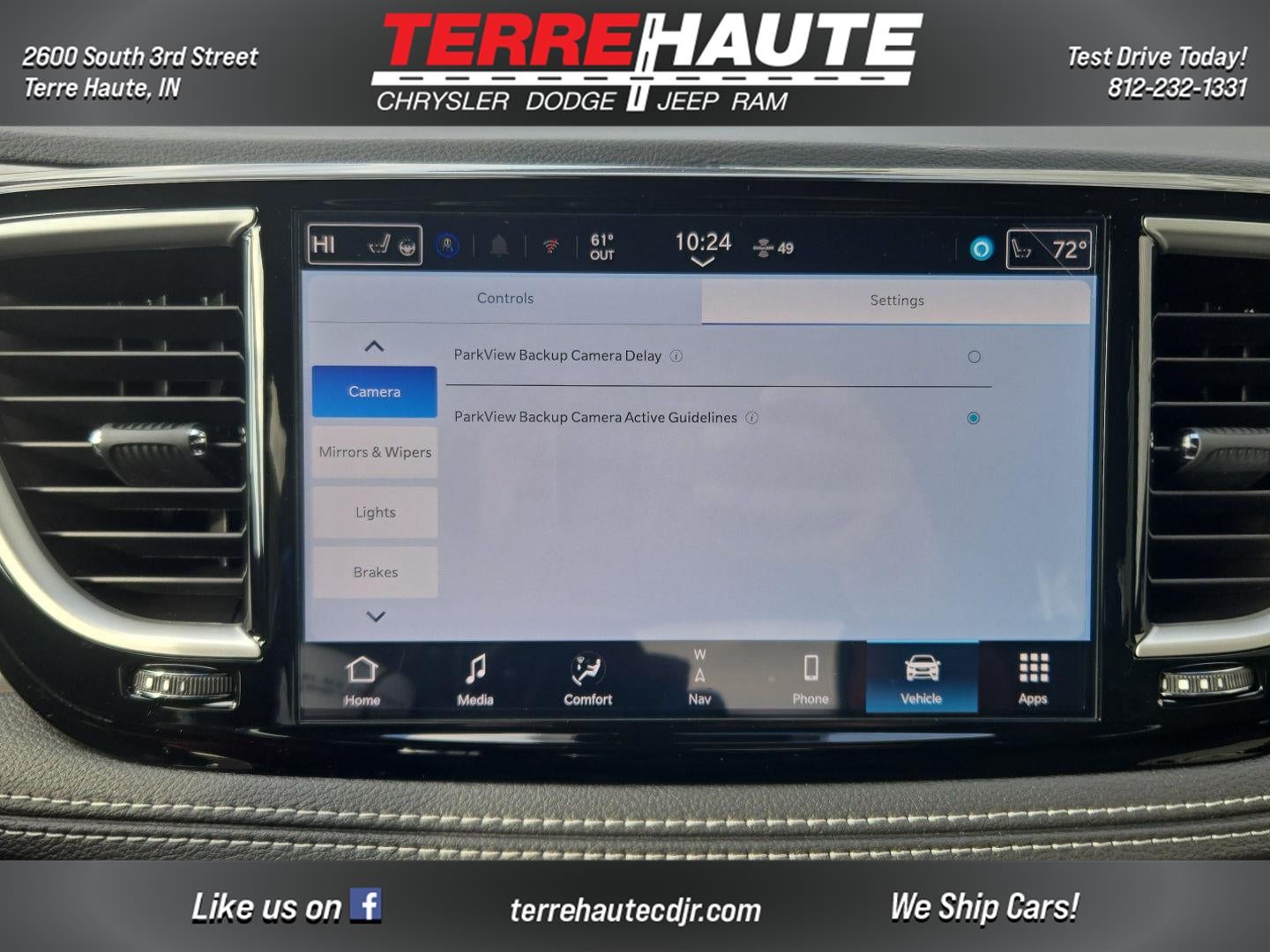 2026 Chrysler Pacifica Select