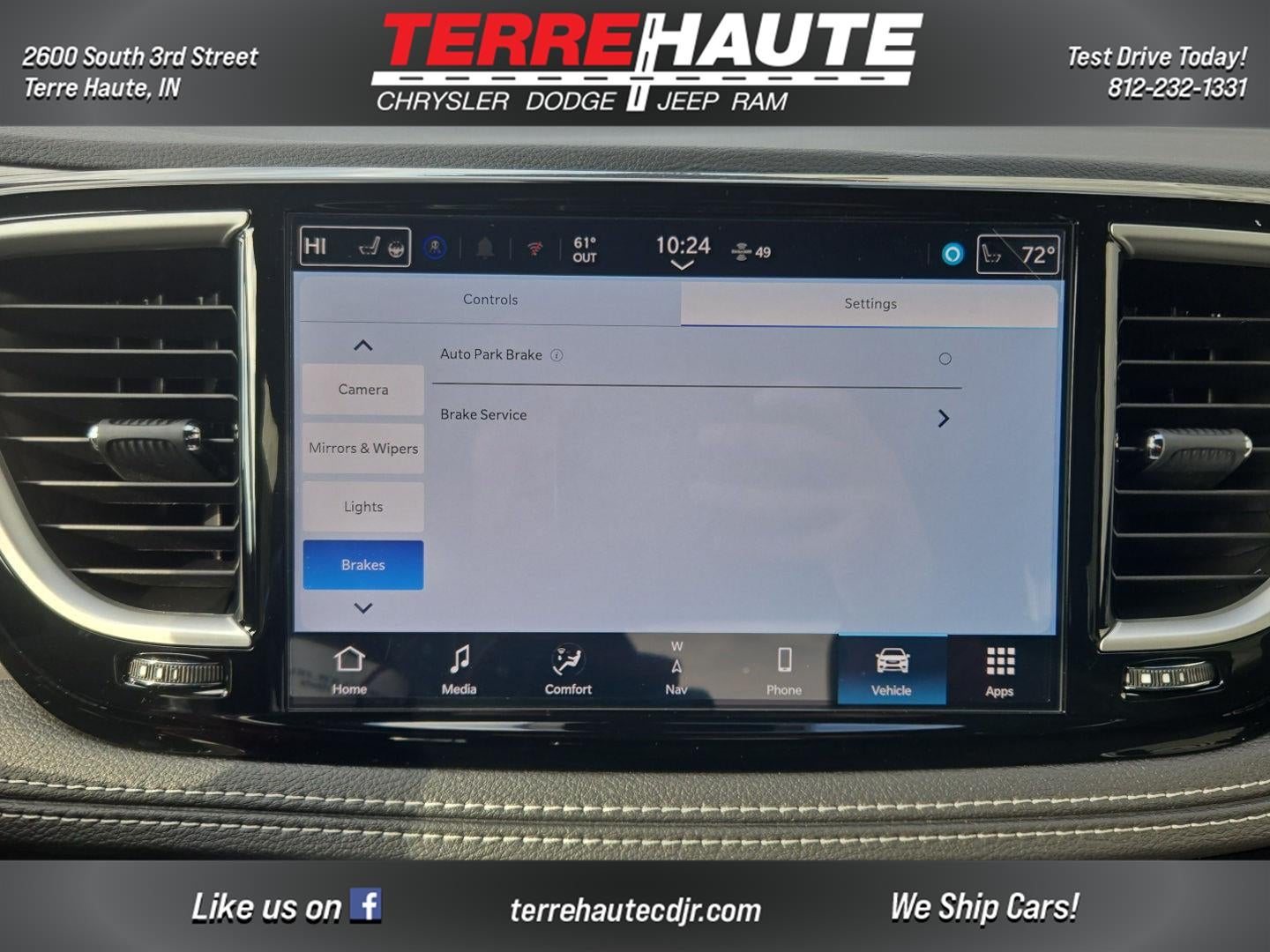 2026 Chrysler Pacifica Select