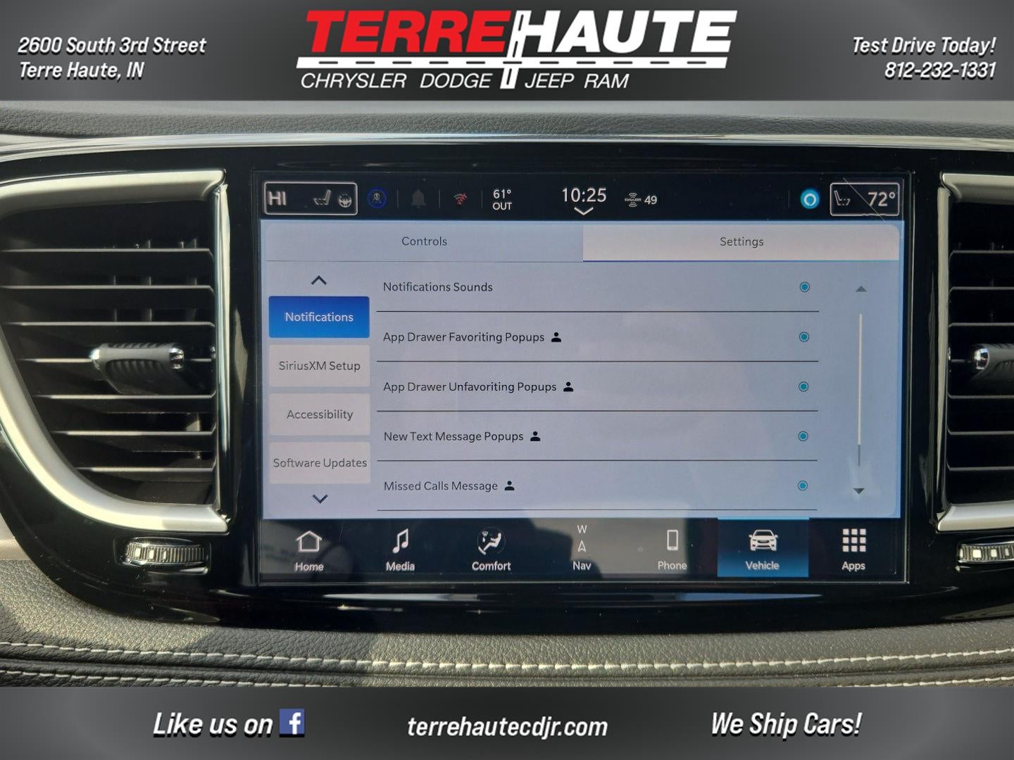 2026 Chrysler Pacifica Select