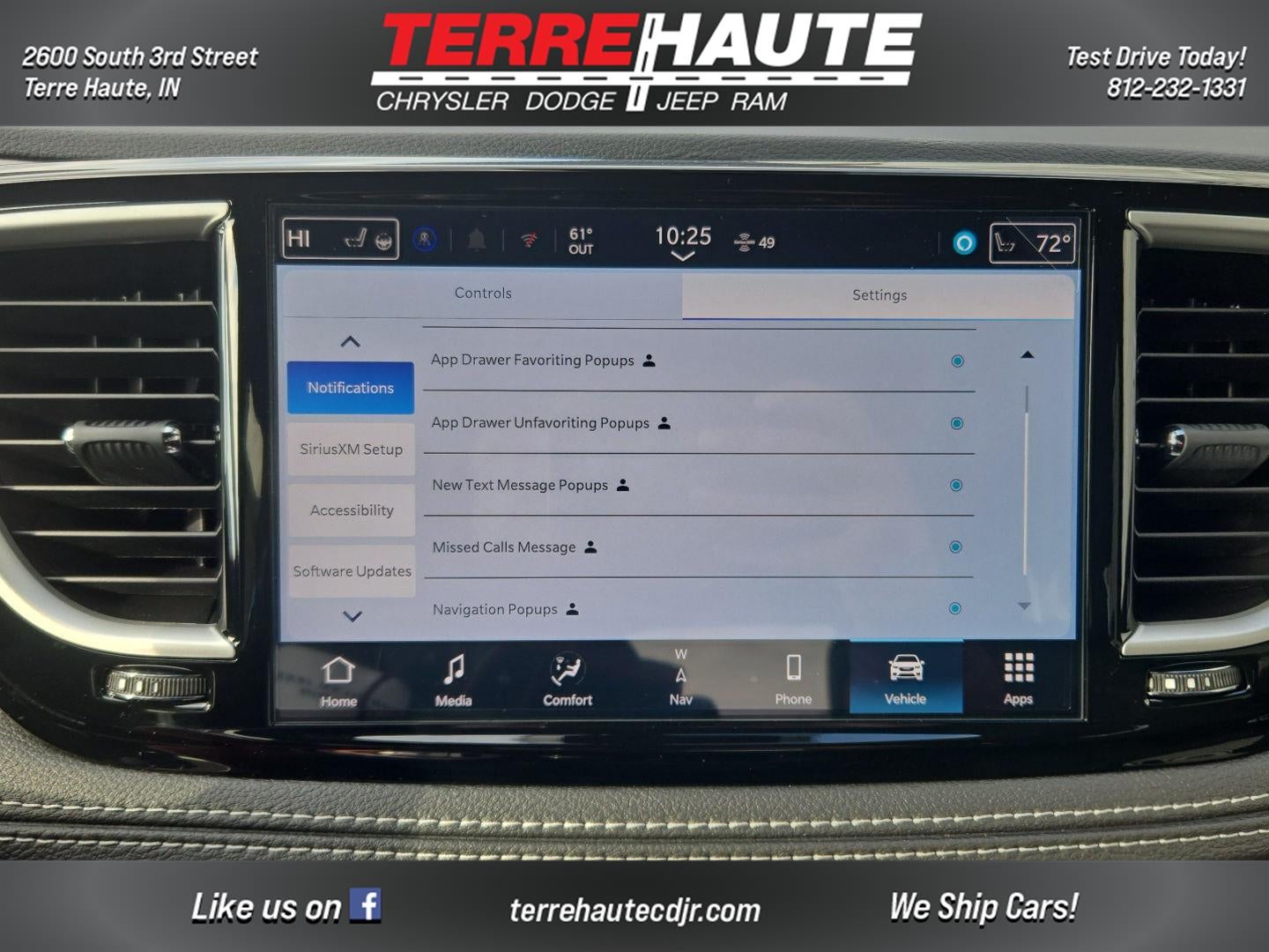 2026 Chrysler Pacifica Select