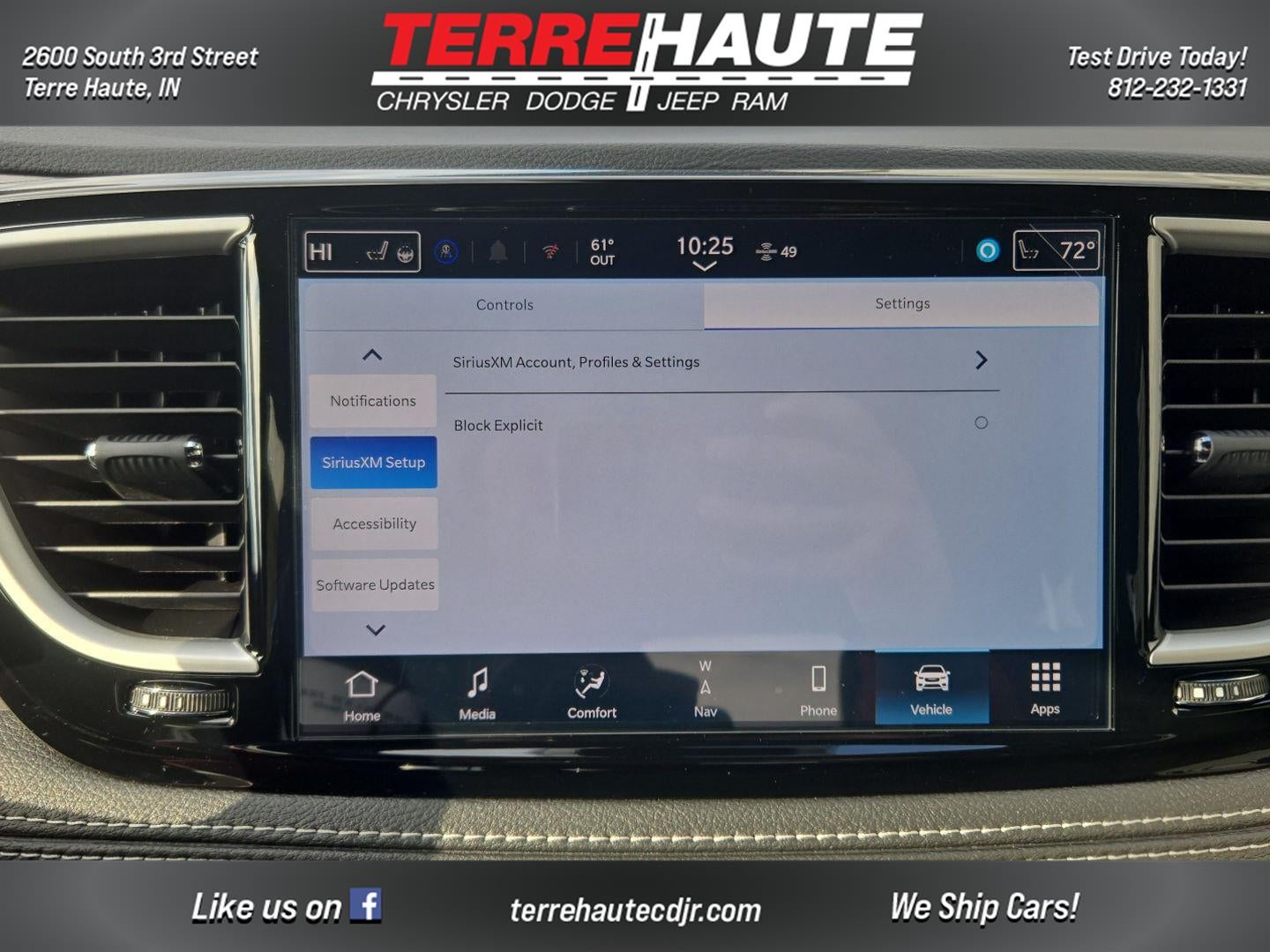 2026 Chrysler Pacifica Select