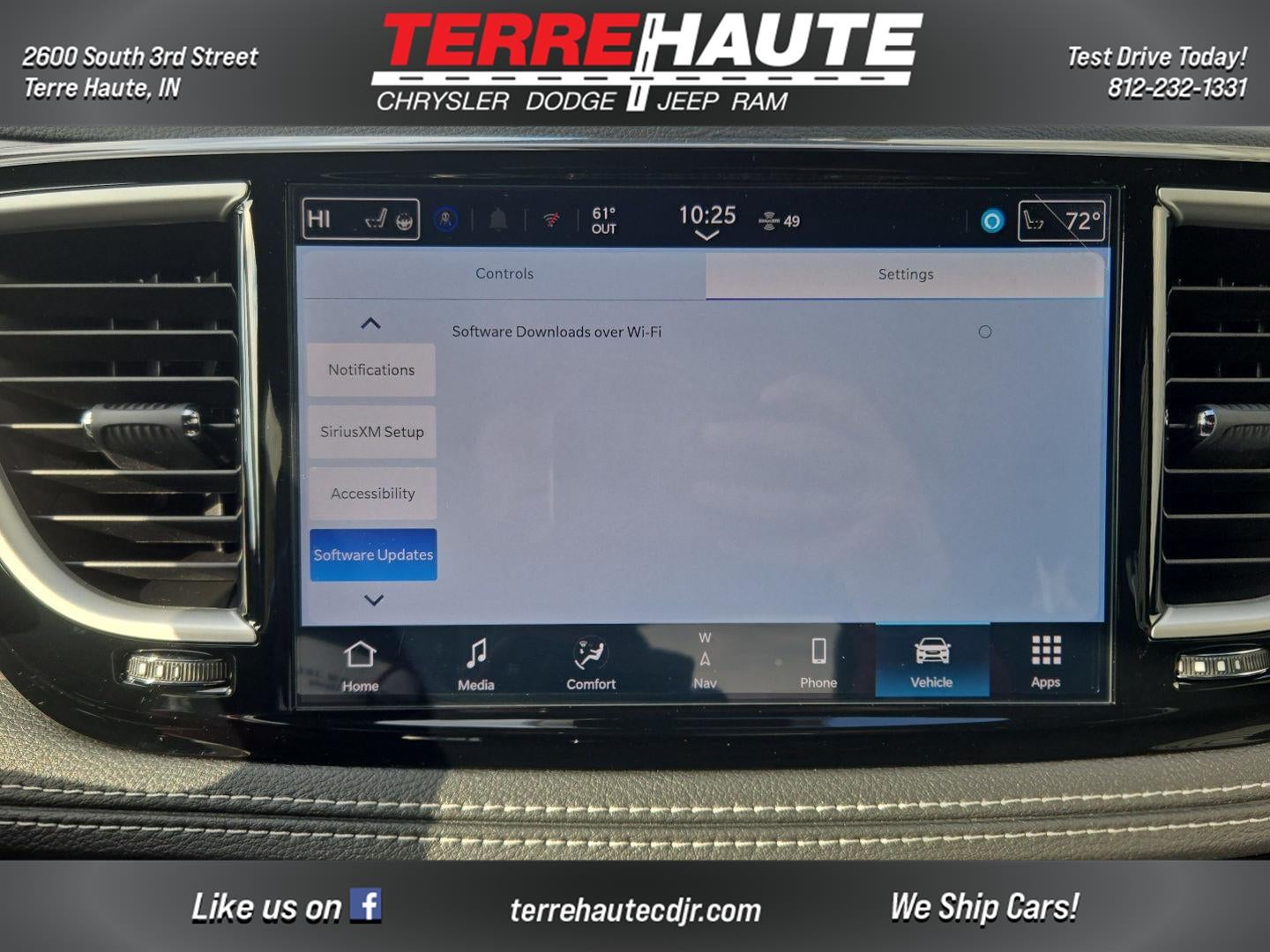 2026 Chrysler Pacifica Select