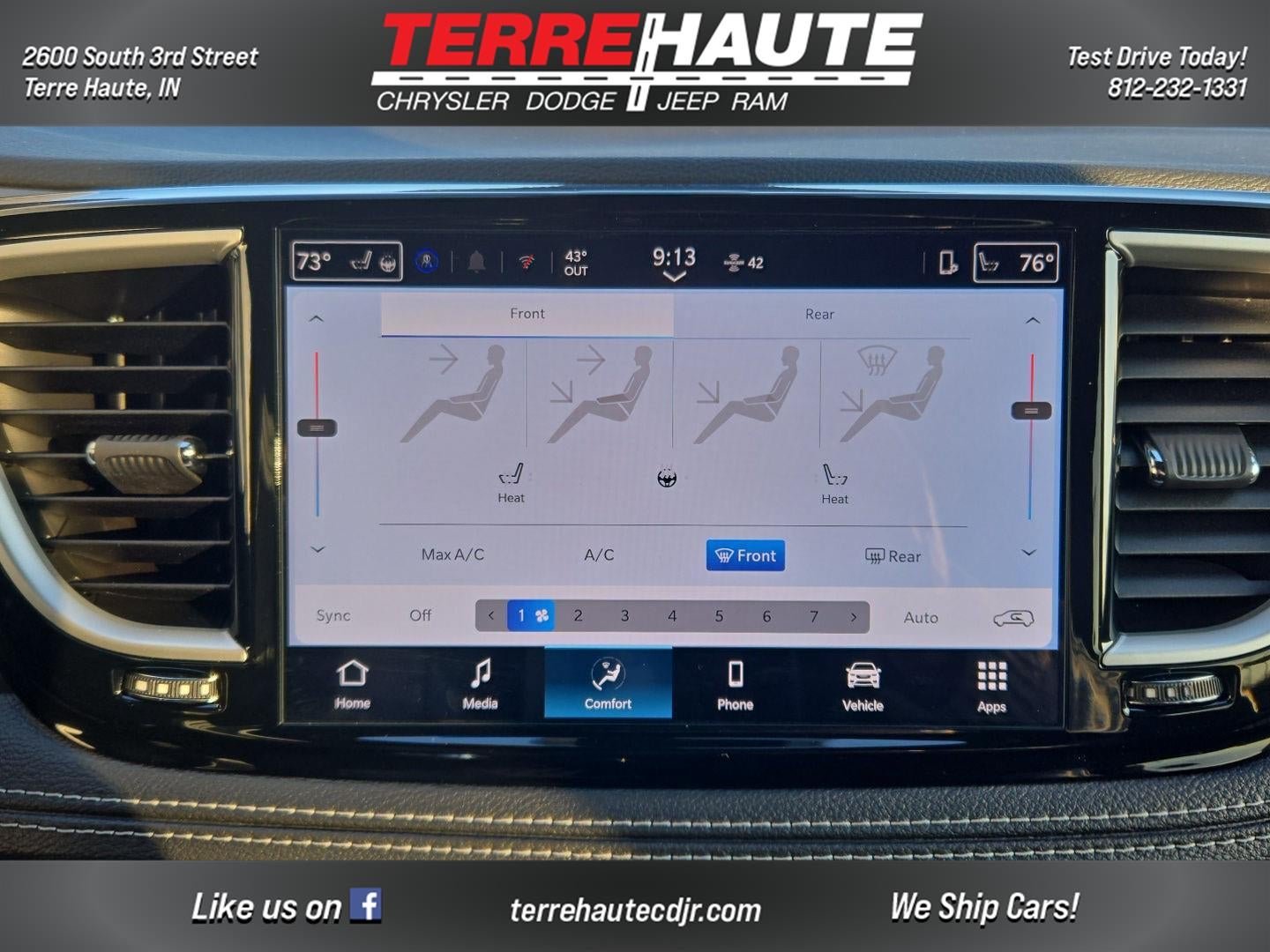 2026 Chrysler Pacifica Select