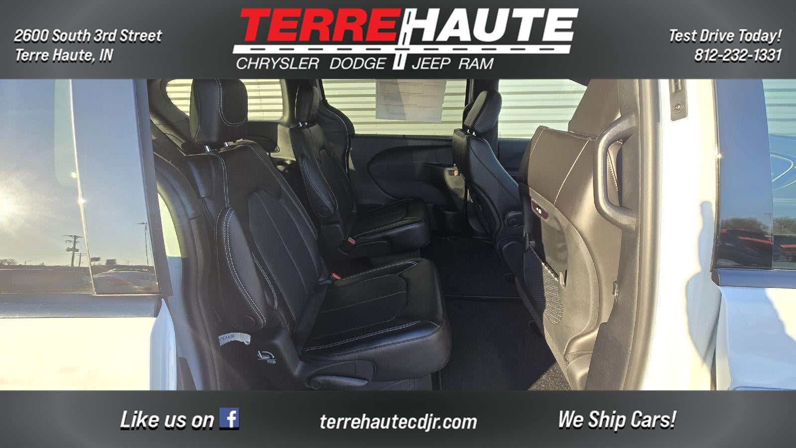 2026 Chrysler Pacifica Select