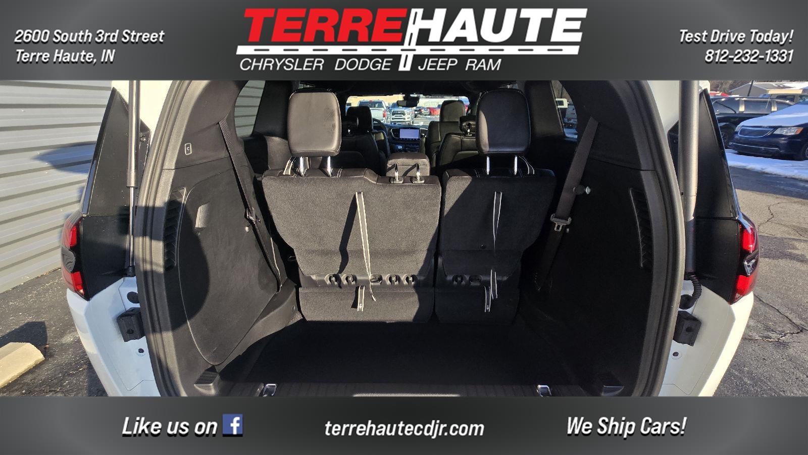 2026 Chrysler Pacifica Select