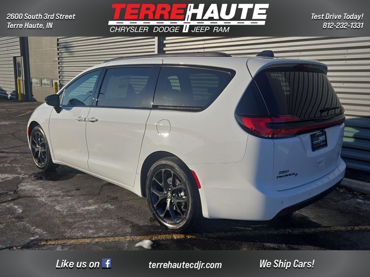 2026 Chrysler Pacifica Select