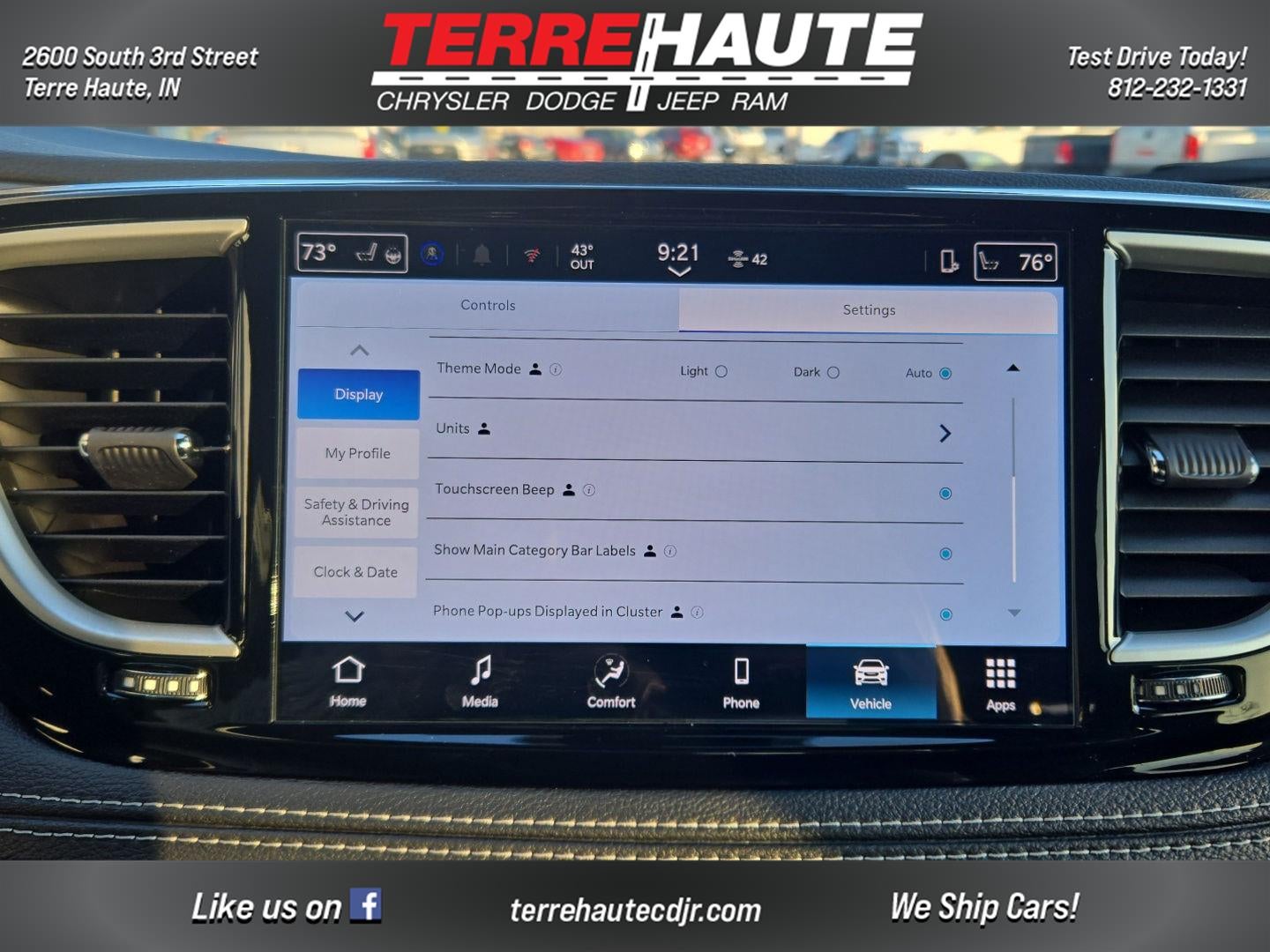 2026 Chrysler Pacifica Select