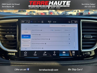 2026 Chrysler Pacifica Select