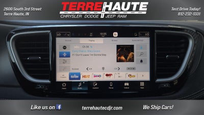 2027 Chrysler Pacifica Select
