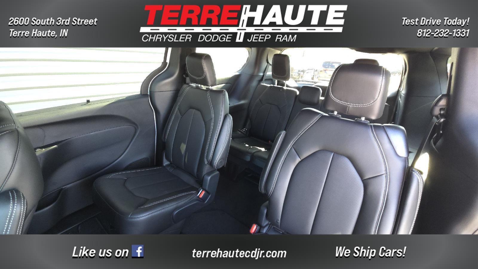 2027 Chrysler Pacifica Select
