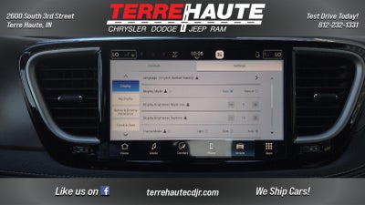 2027 Chrysler Pacifica Select