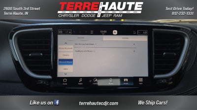 2027 Chrysler Pacifica Select