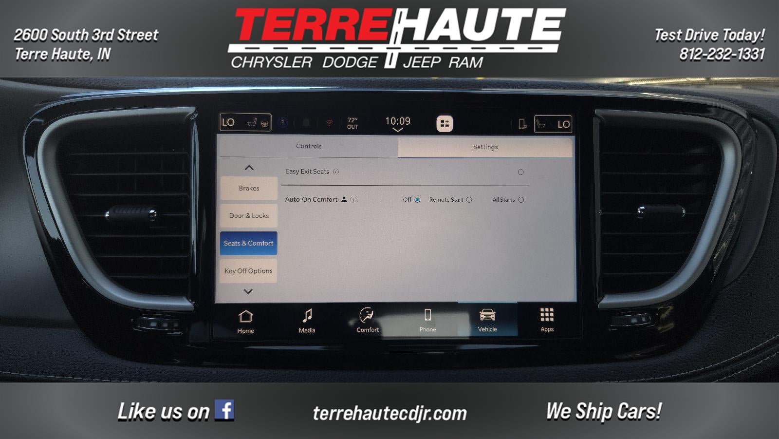 2027 Chrysler Pacifica Select
