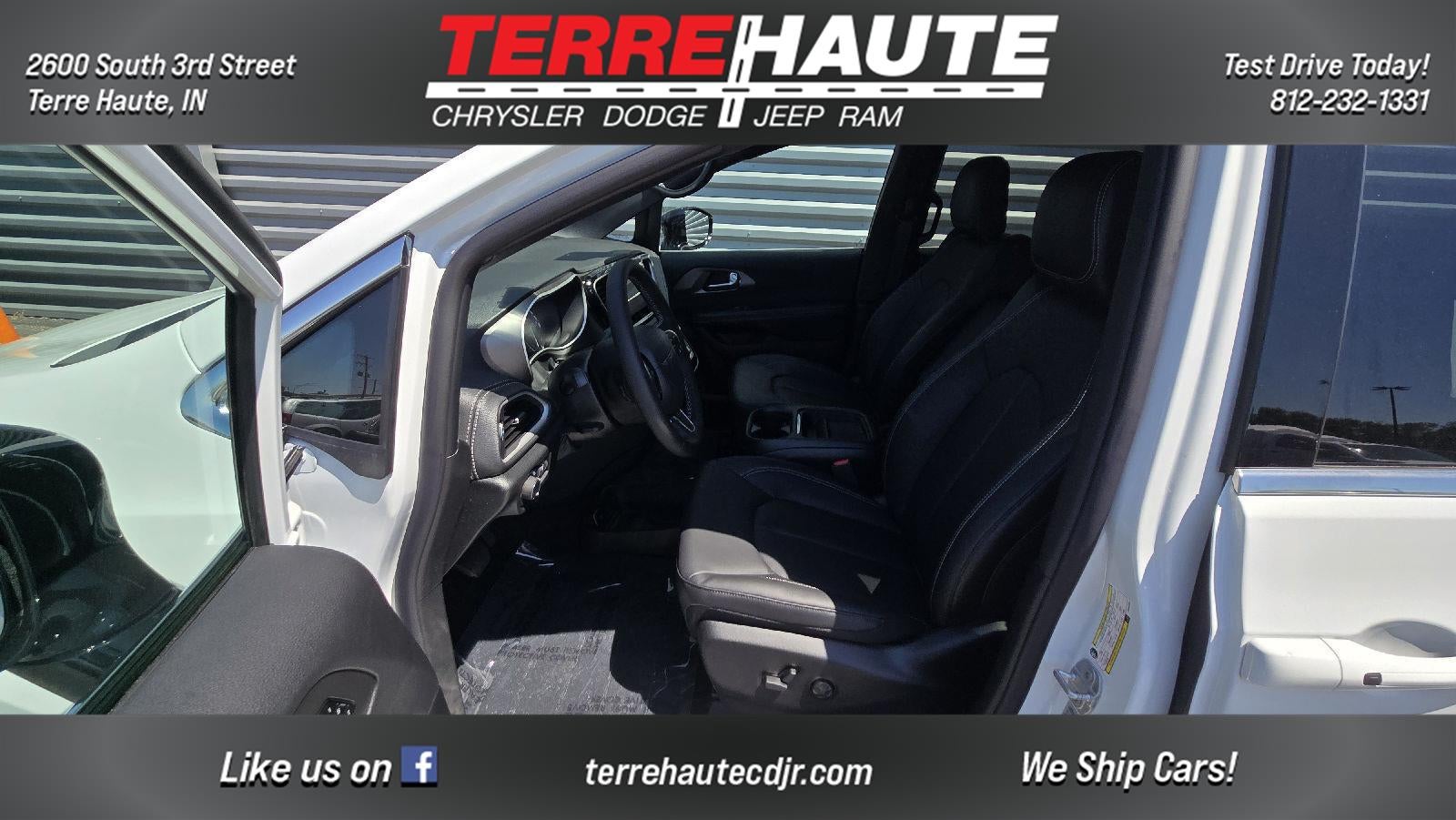 2027 Chrysler Pacifica Select
