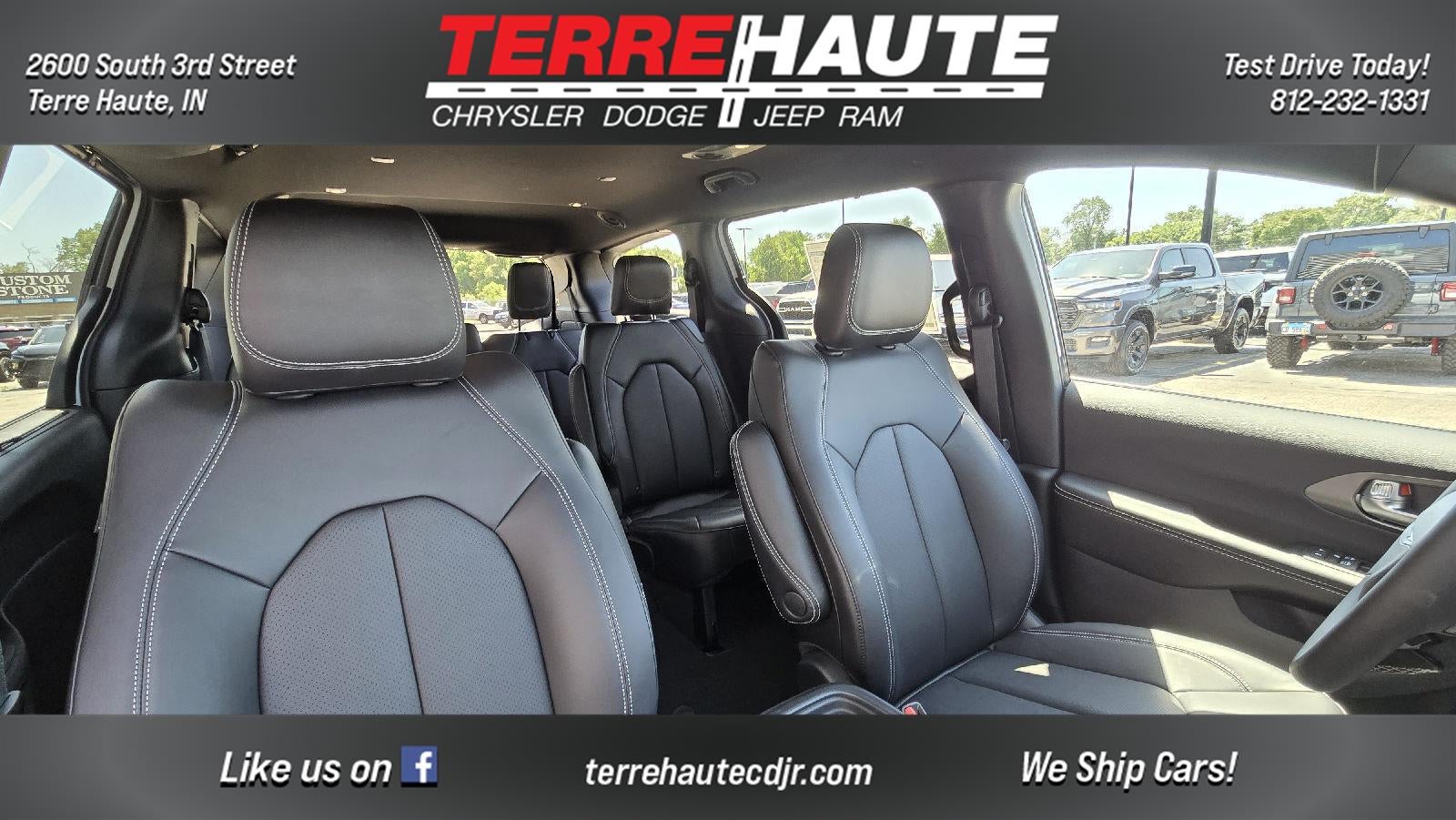 2027 Chrysler Pacifica Select