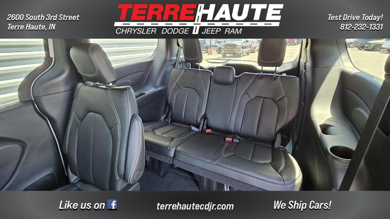 2027 Chrysler Pacifica Select