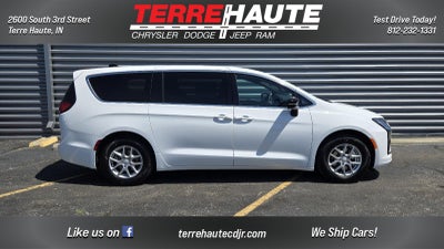 2027 Chrysler Pacifica Select