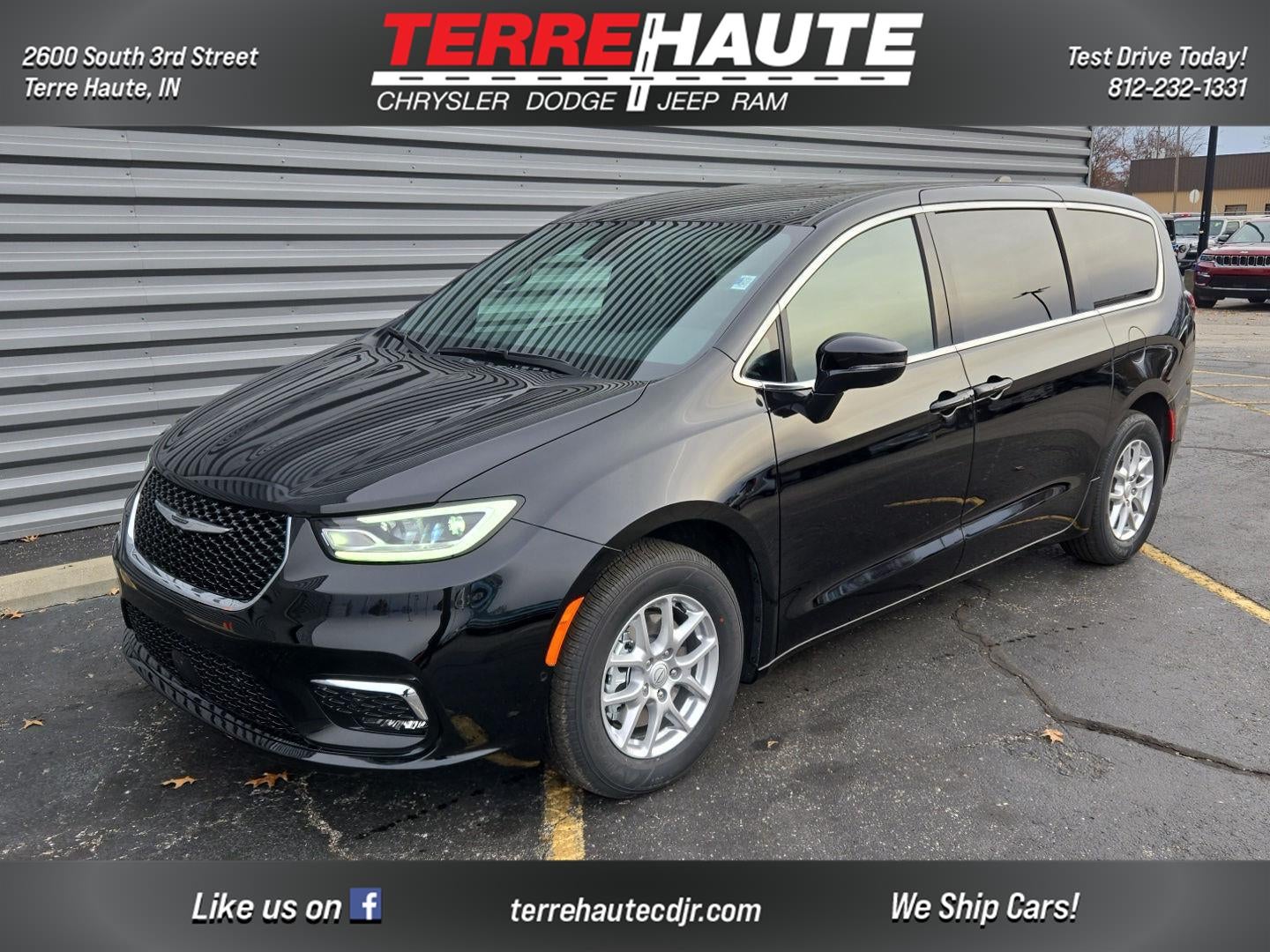 2026 Chrysler Pacifica Select