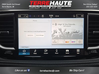 2026 Chrysler Pacifica Select