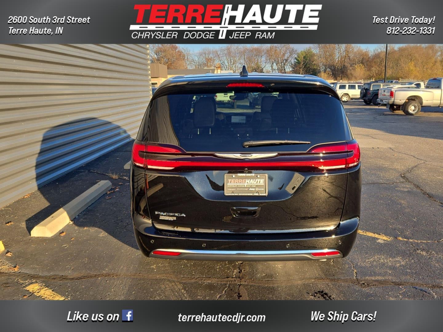 2026 Chrysler Pacifica Select