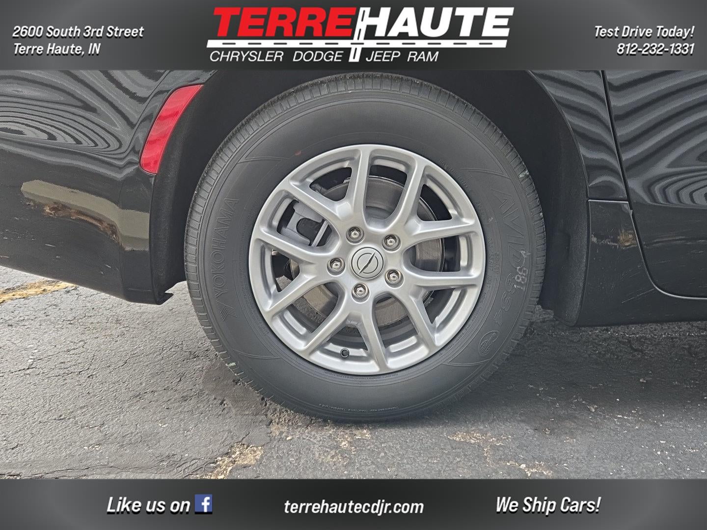 2026 Chrysler Pacifica Select