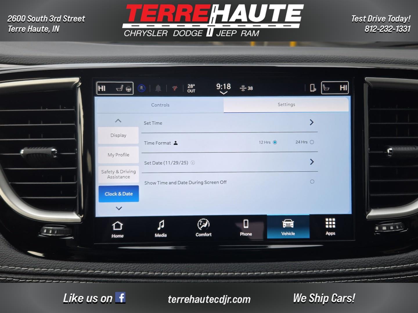 2026 Chrysler Pacifica Select