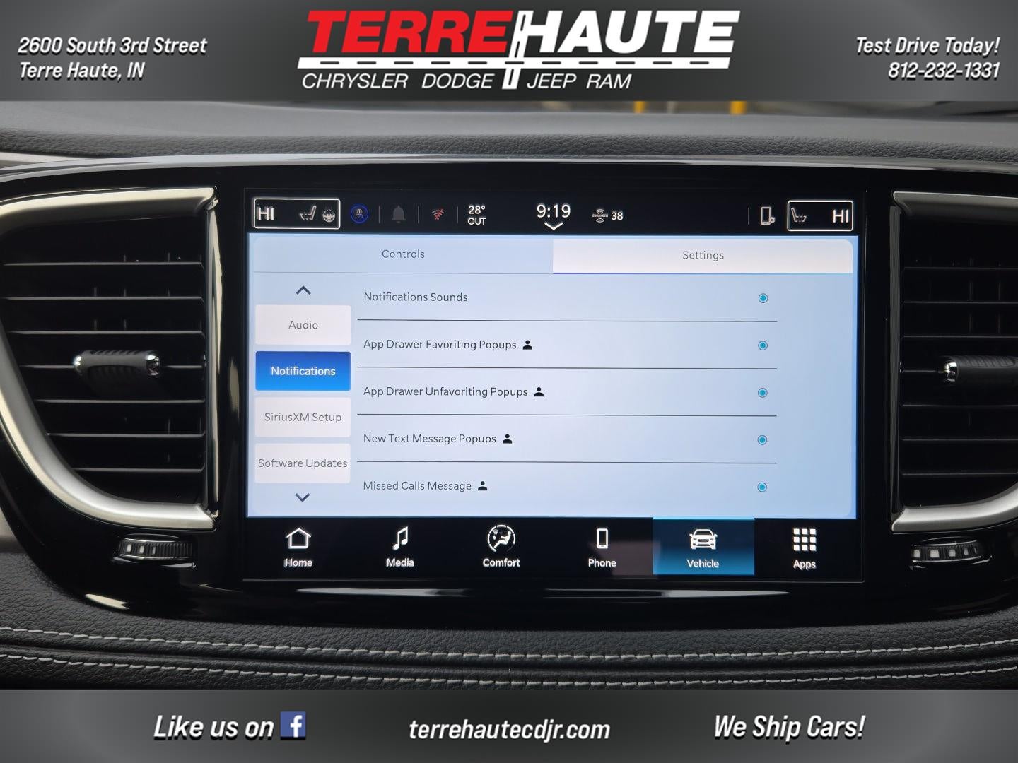 2026 Chrysler Pacifica Select