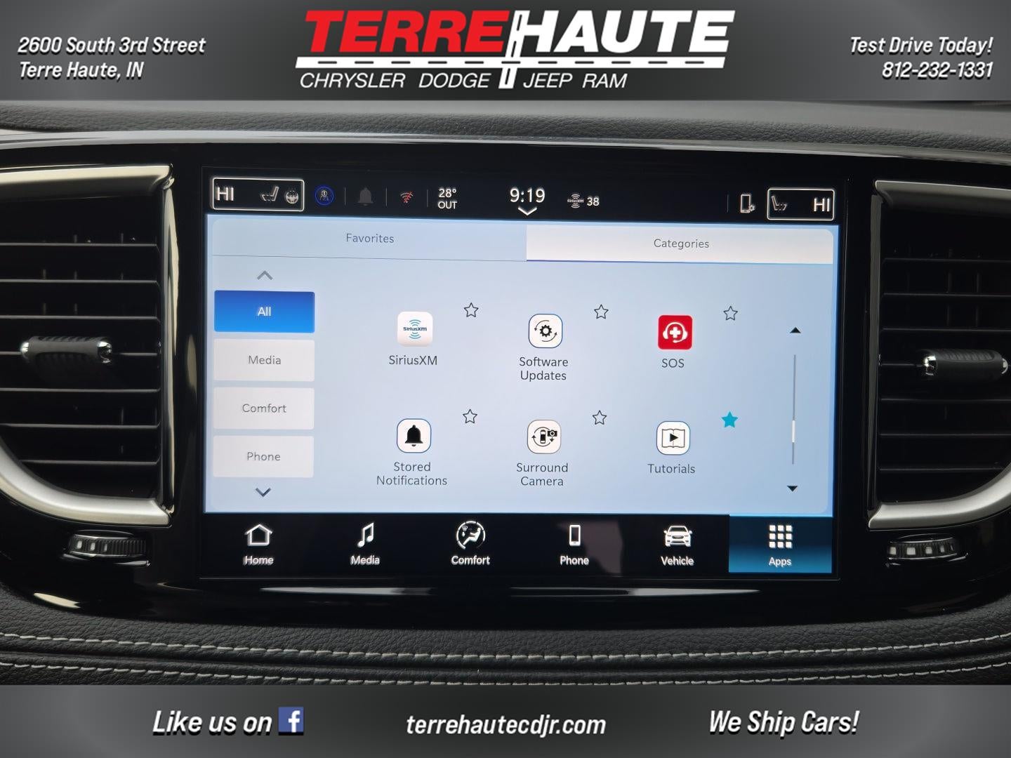 2026 Chrysler Pacifica Select