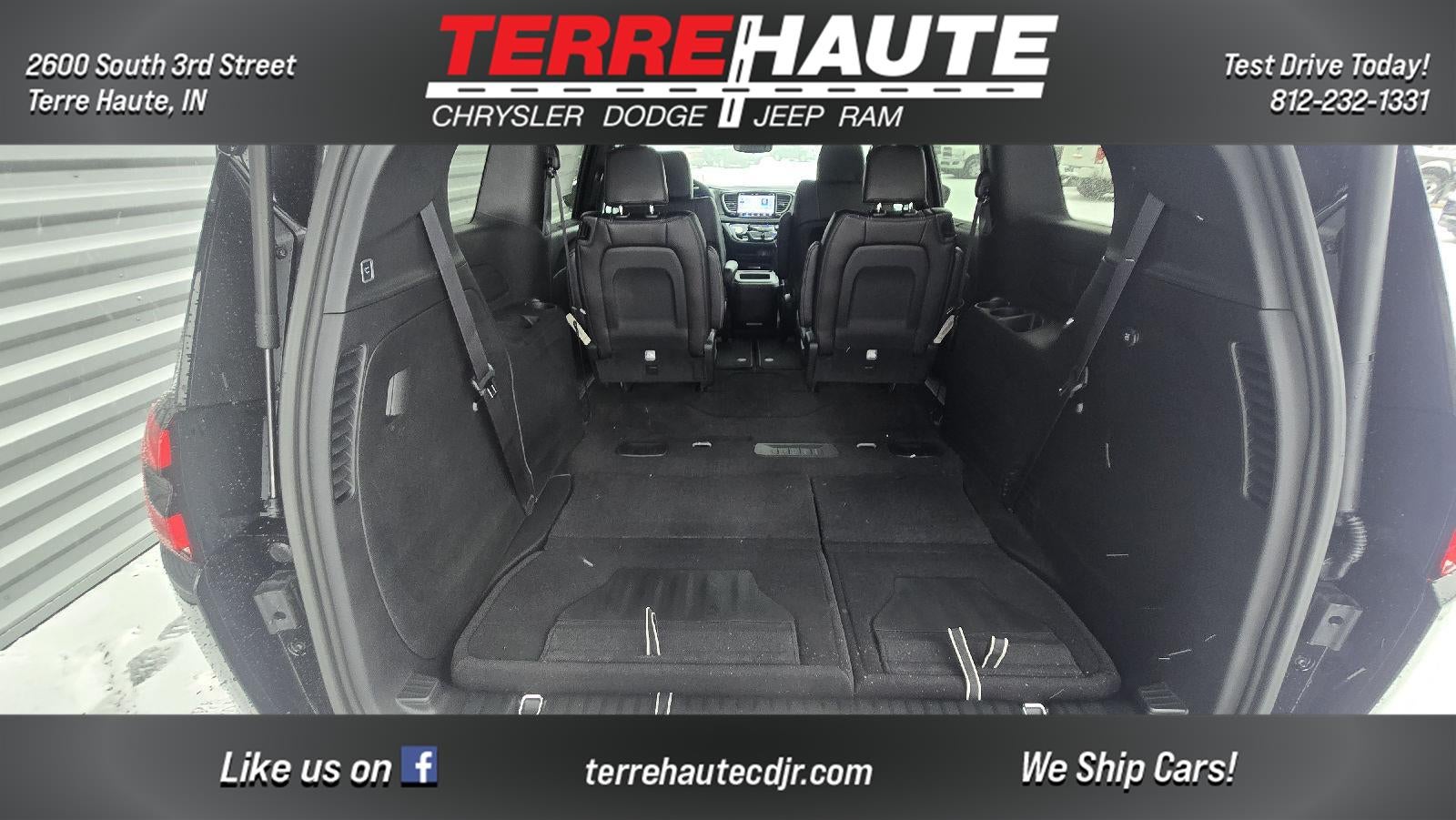 2026 Chrysler Pacifica Select