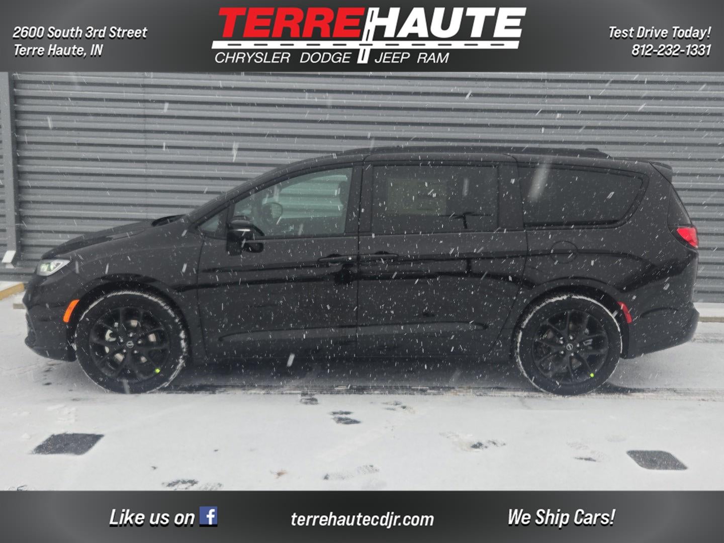 2026 Chrysler Pacifica Select