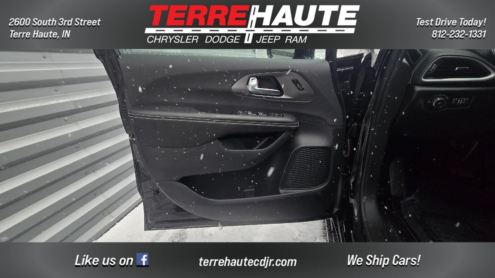 2026 Chrysler Pacifica Select