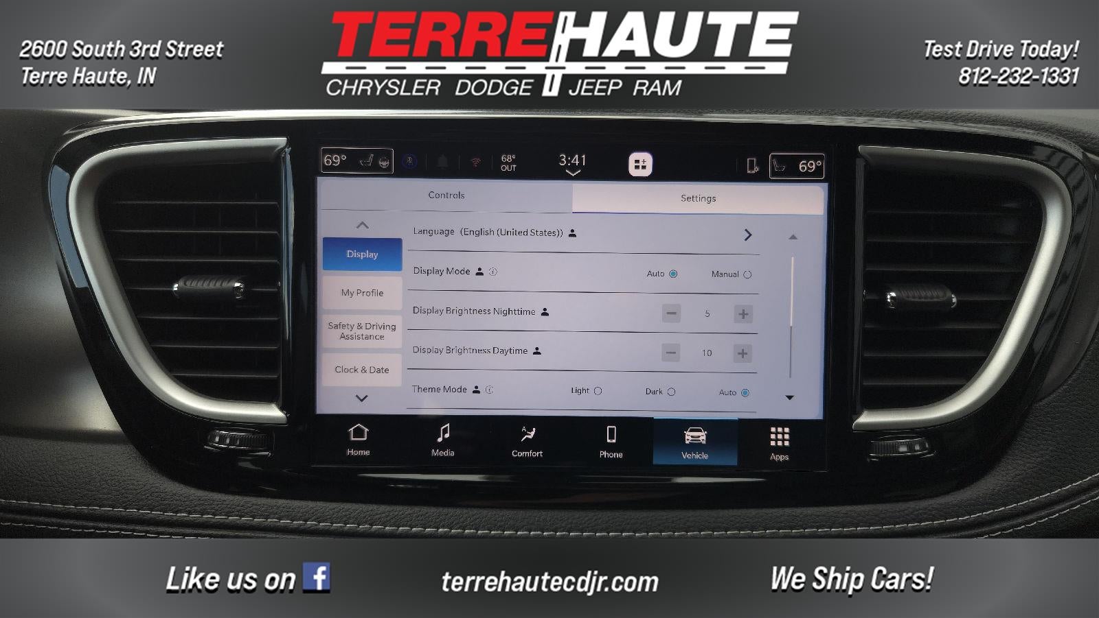 2026 Chrysler Pacifica Select