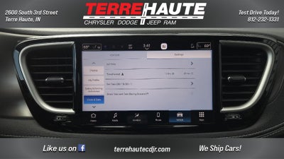 2026 Chrysler Pacifica Select