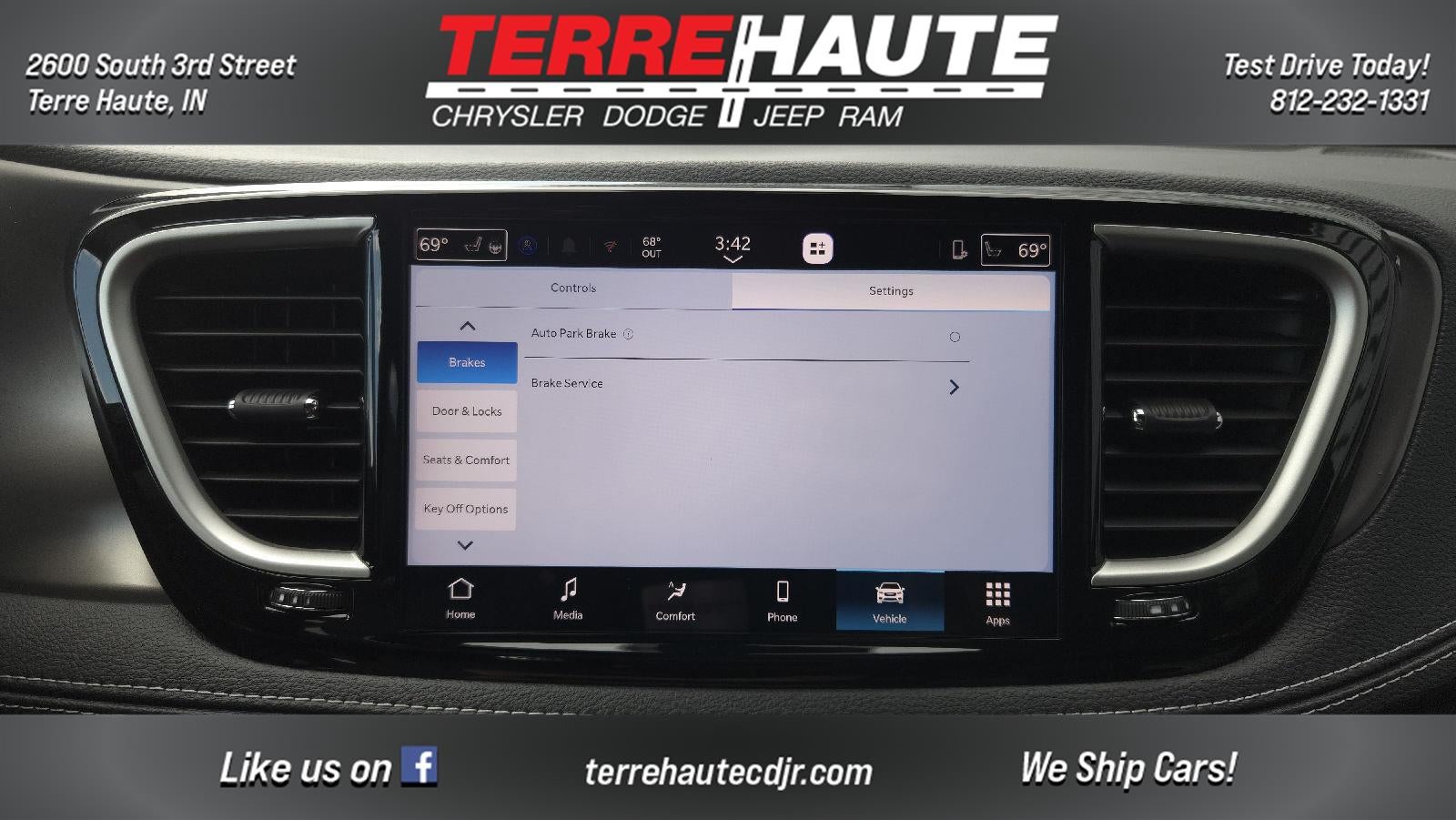 2026 Chrysler Pacifica Select