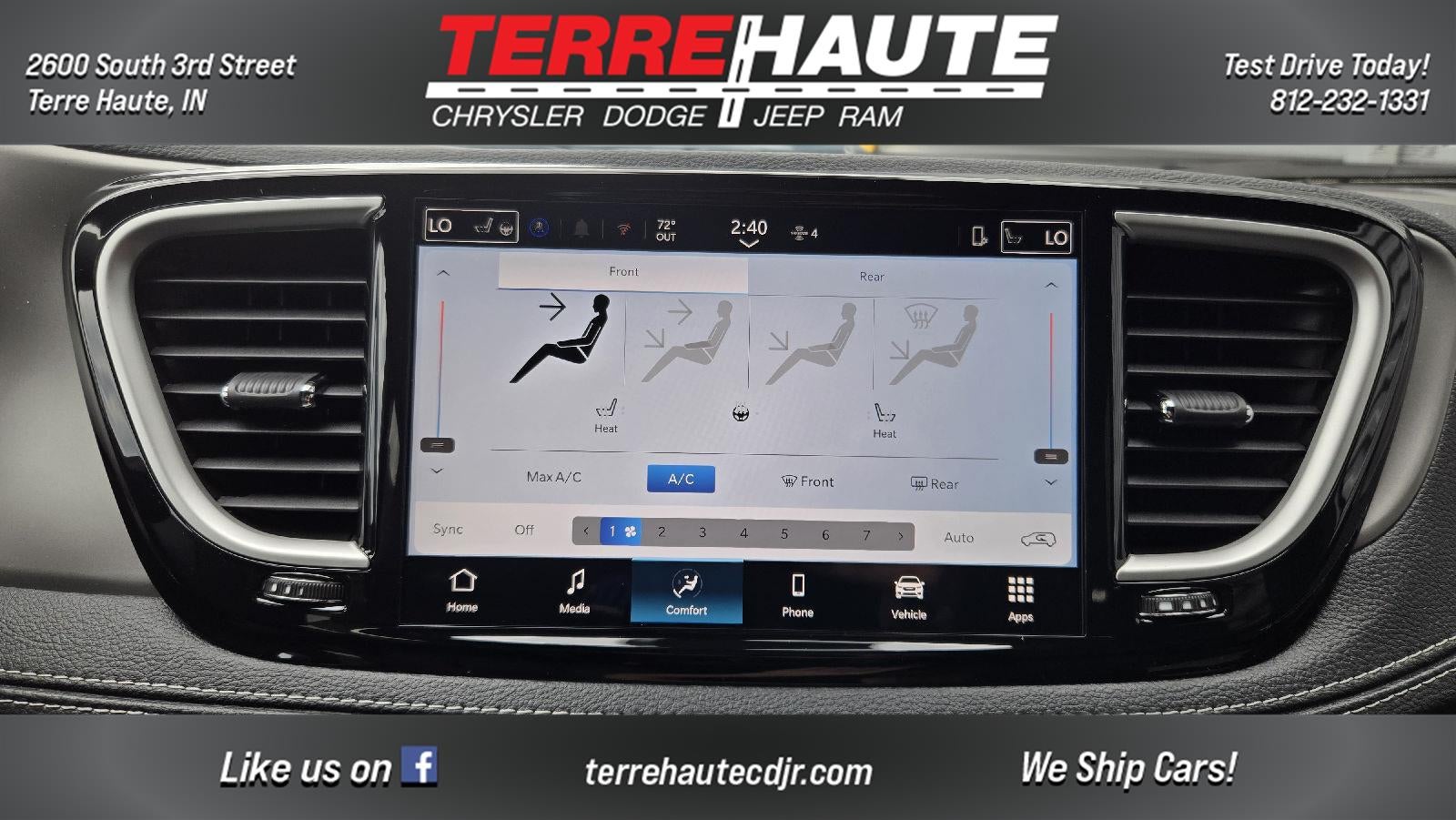 2027 Chrysler Pacifica Select