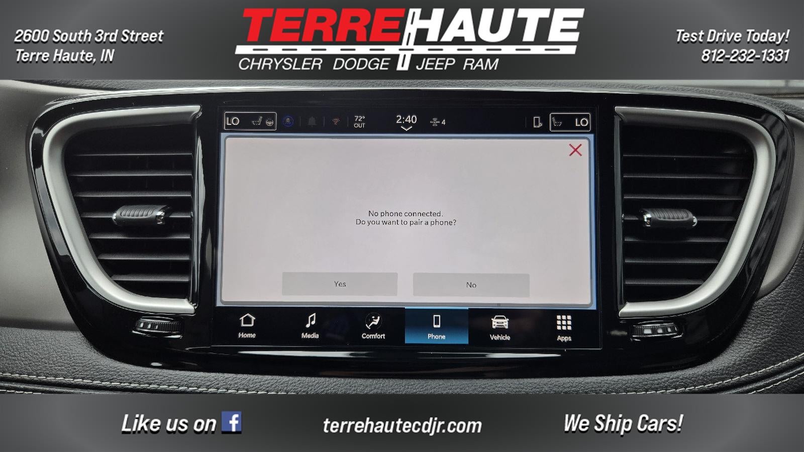 2027 Chrysler Pacifica Select