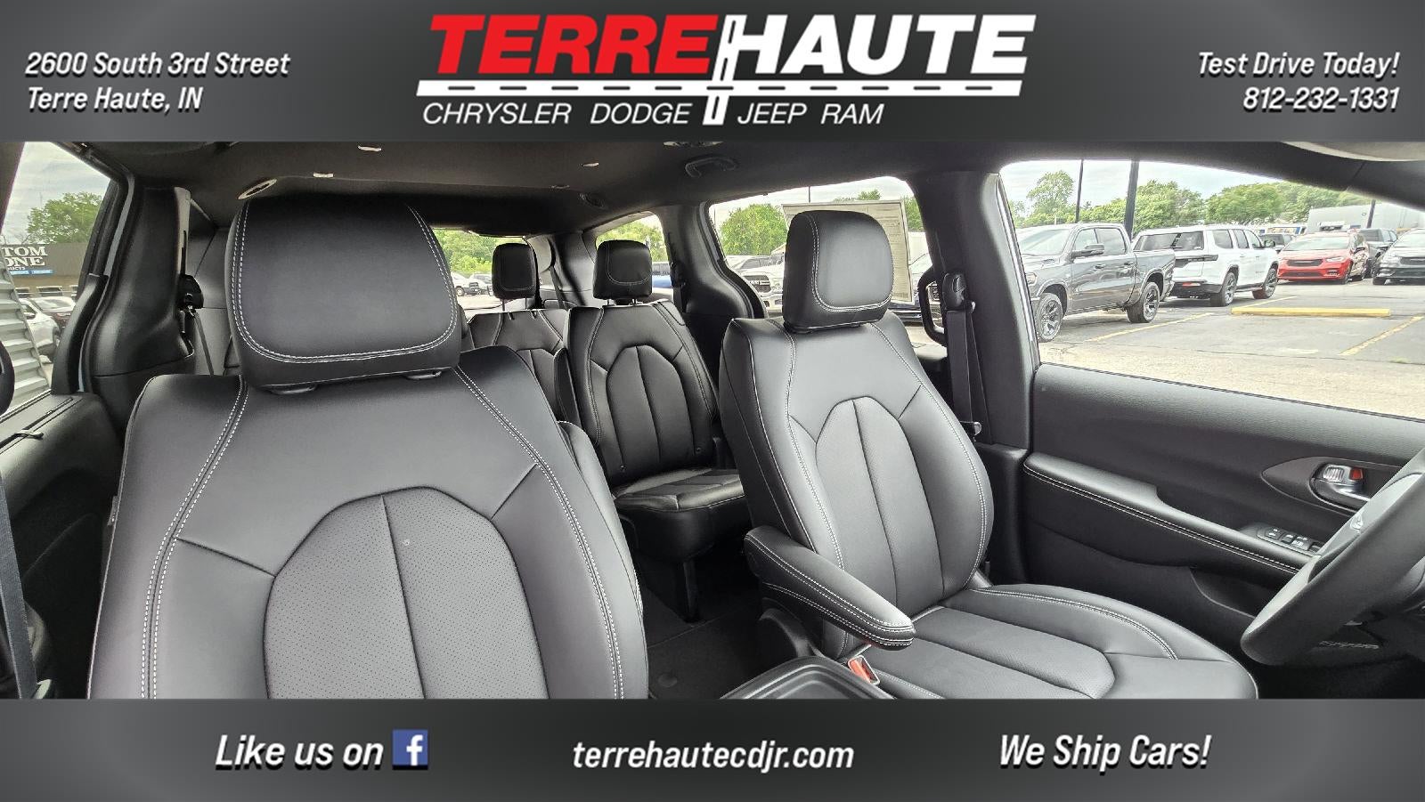 2027 Chrysler Pacifica Select