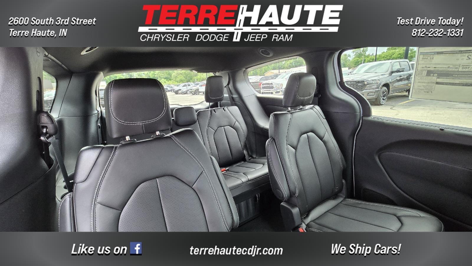 2027 Chrysler Pacifica Select