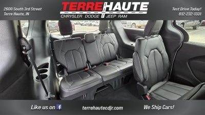 2027 Chrysler Pacifica Select