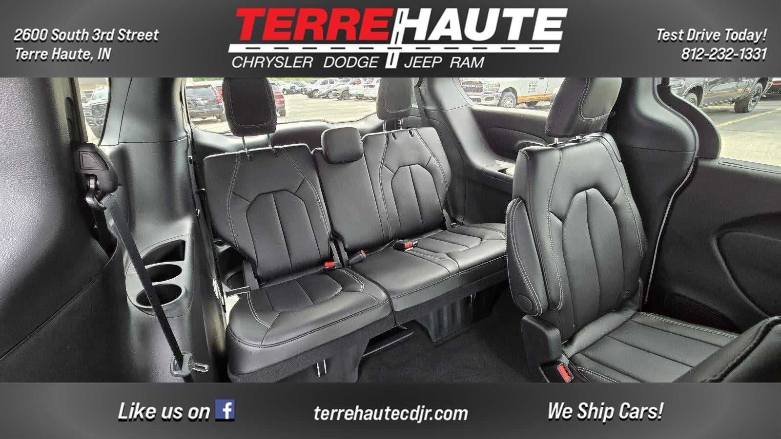 2027 Chrysler Pacifica Select