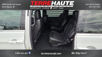 2027 Chrysler Pacifica Select
