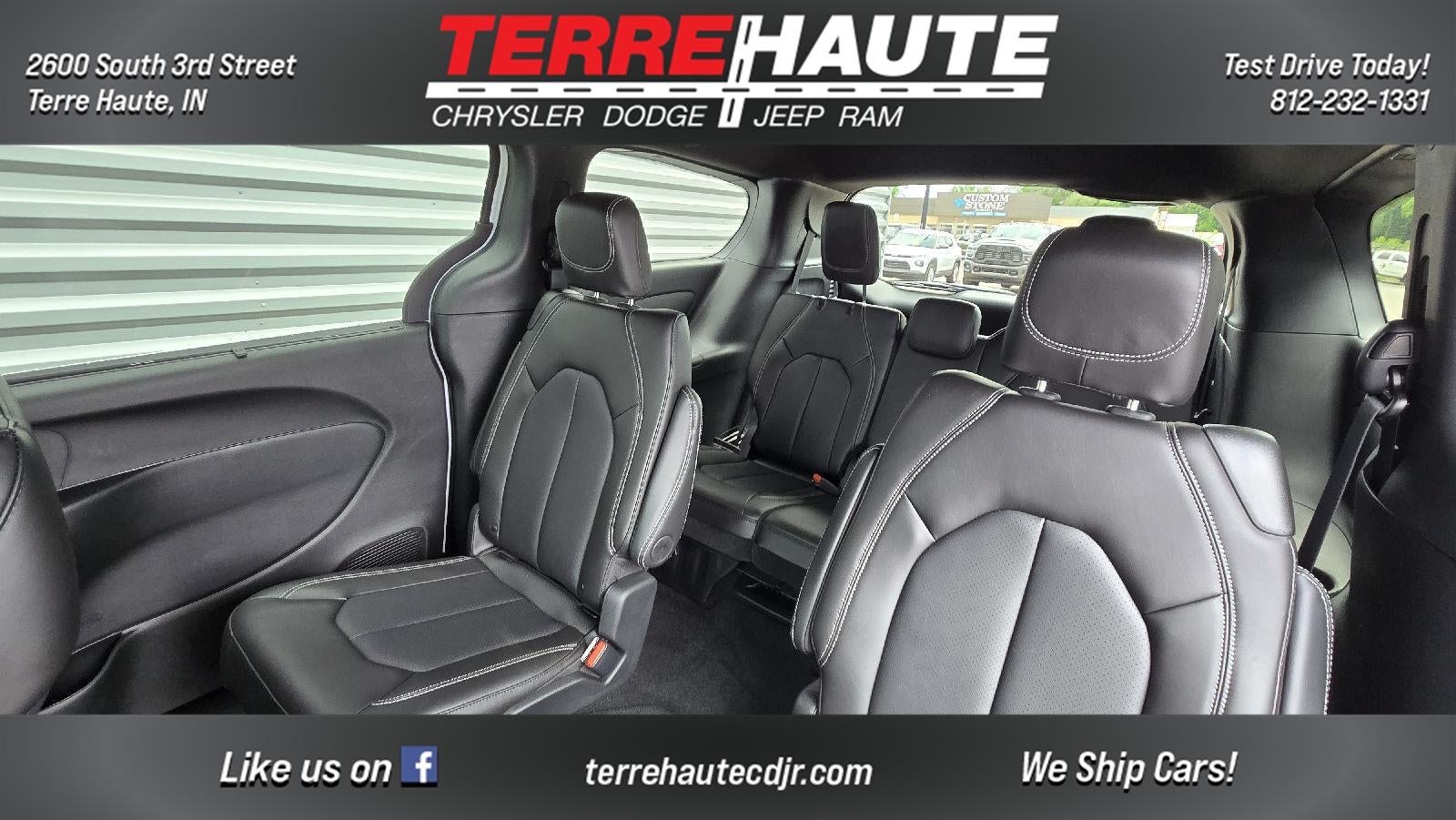 2027 Chrysler Pacifica Select