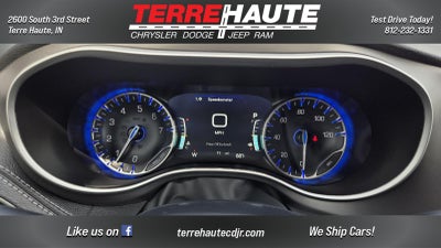 2027 Chrysler Pacifica Select