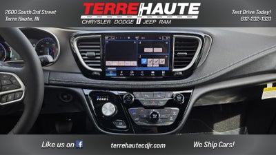 2027 Chrysler Pacifica Select