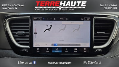 2027 Chrysler Pacifica Select