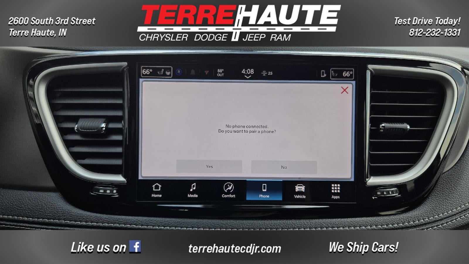 2027 Chrysler Pacifica Select